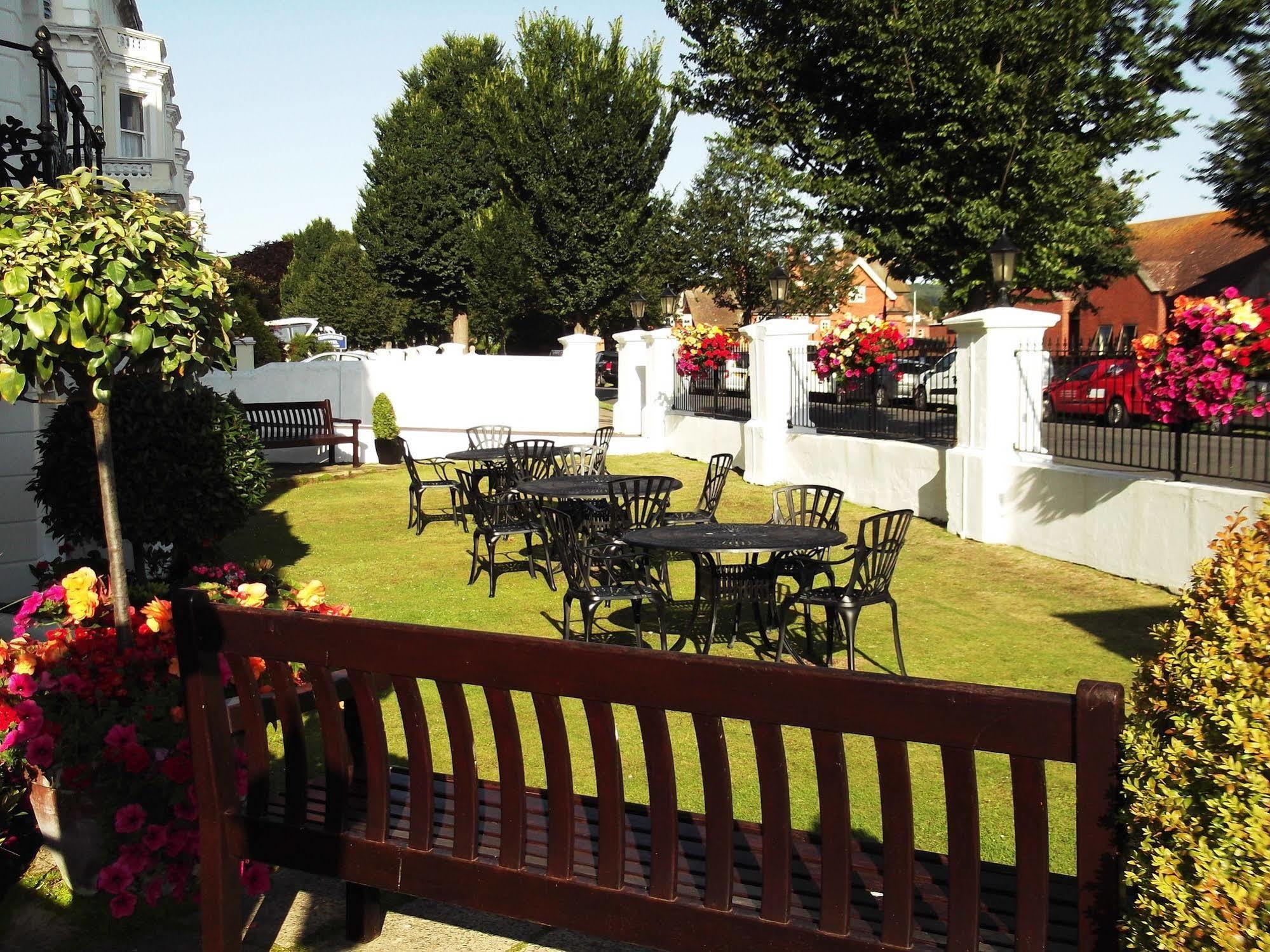 Devonshire Park Hotel Eastbourne Zewnętrze zdjęcie